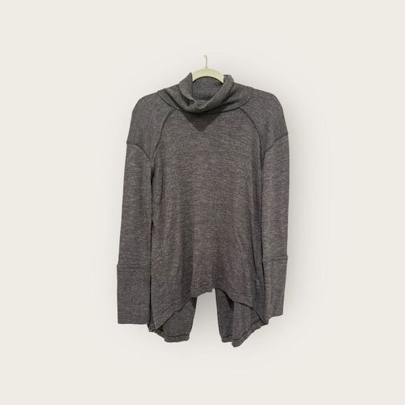 Free People Split Back Turtleneck Exposed Seam Charcoal Gray Size Medium - Picture 2 of 6